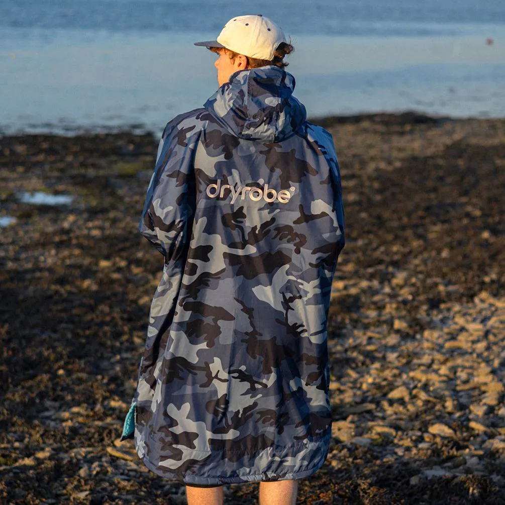 dryrobe Advance Long Sleeve Changing Robe - Blue Camo / Blue Extra Image 6
